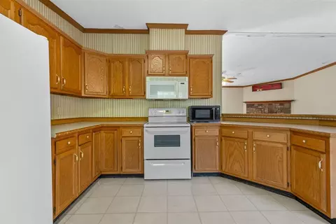 121 Englebretson Ln, Tuttle, OK 73089 photo 15