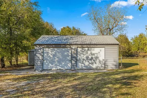 121 Englebretson Ln, Tuttle, OK 73089 photo 4