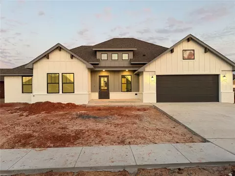 3205 Birmingham Dr, Norman, OK 73071