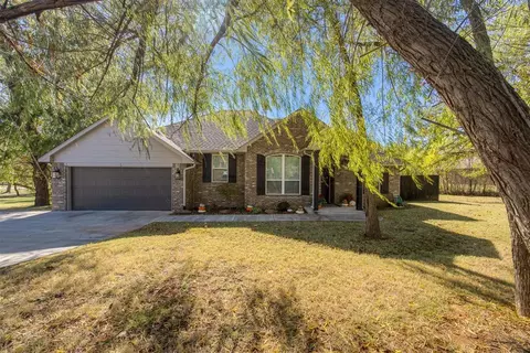 5401 Fawn Run St, Guthrie, OK 73044