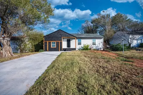 8321 NE 10th St, Midwest City, OK 73110