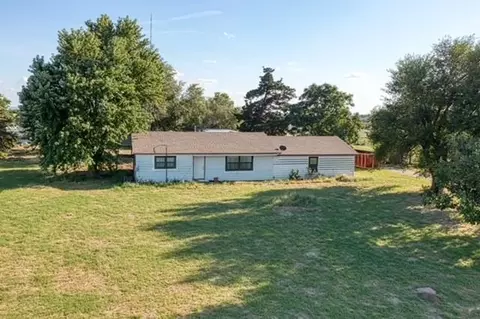 18338 E 1060 Rd, Cheyenne, OK 73628