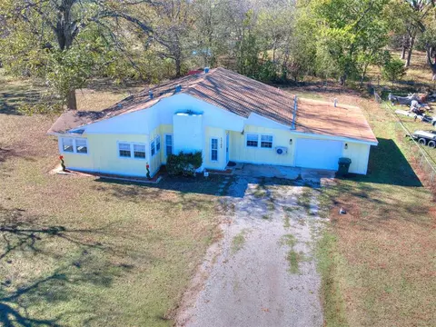 19108 Rangeline Rd, Shawnee, OK 74801