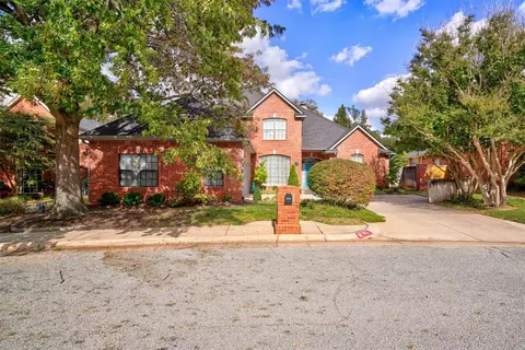1013 Joe Keeley Dr, Norman, OK 73072
