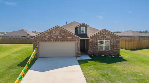 500 E Oak Tree Ave, Perkins, OK 74059 photo 3