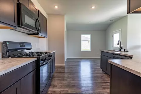 500 E Oak Tree Ave, Perkins, OK 74059 photo 18