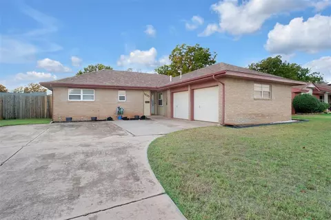 1625 Crestview Dr, Cordell, OK 73632
