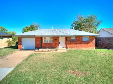720 N Dallas Ave, Moore, OK 73160
