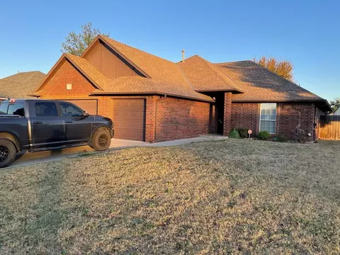 4212 Angela Dr, Del City, OK 73115