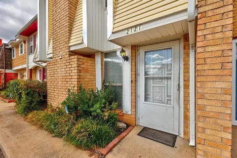 2121 NW 117th St, Oklahoma City, OK 73120