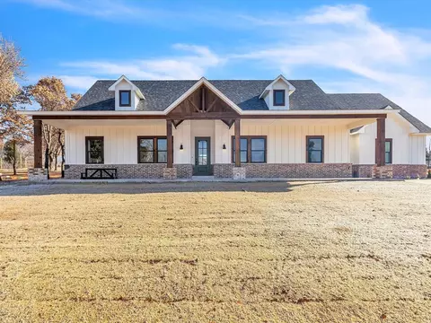 1083 County Street 2976, Blanchard, OK 73010