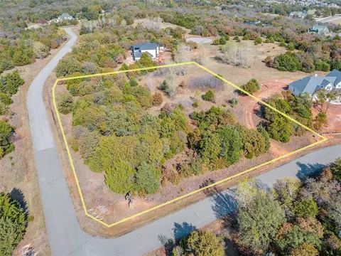 6709 Cave Creek Pt, Edmond, OK 73034