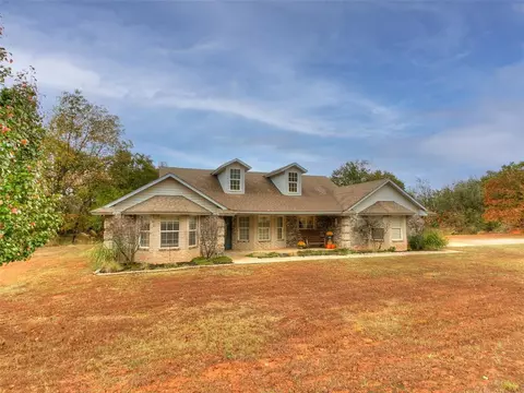 191 Warrior Rd, Mcloud, OK 74851