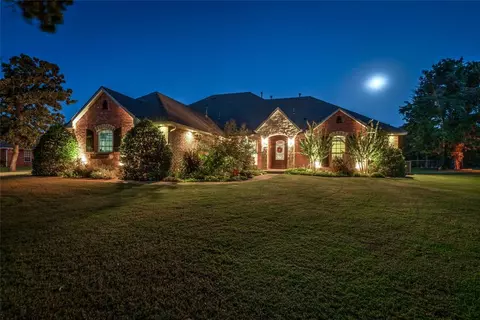 6406 Cedar Creek Dr, Jones, OK 73049