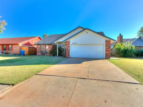 2504 Fairfield Dr, Edmond, OK 73012