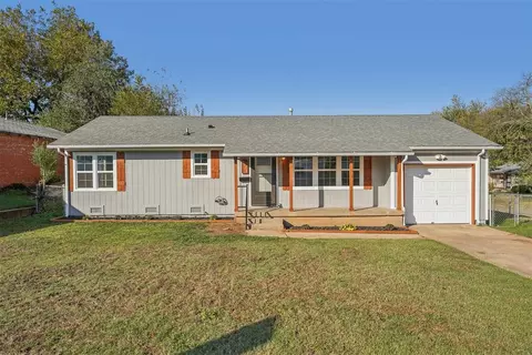 3513 Woodside Dr, Midwest City, OK 73110
