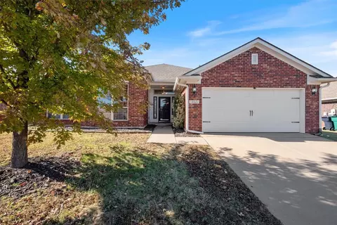 18021 Cerrado Cir, Edmond, OK 73012