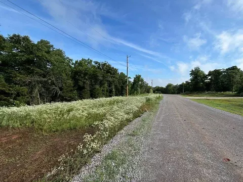 000 Stonecrest Cir, Harrah, OK 73045