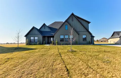 3447 Mission Hill Dr, Norman, OK 73072