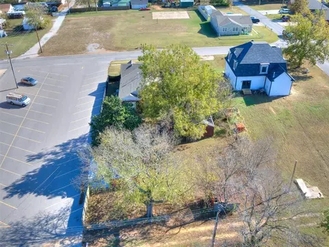 121 S 8th St, Mcloud, OK 74851 photo 41