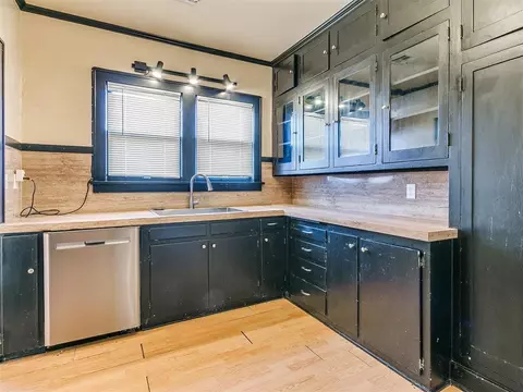 121 S 8th St, Mcloud, OK 74851 photo 2