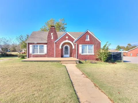 121 S 8th St, Mcloud, OK 74851 photo 6