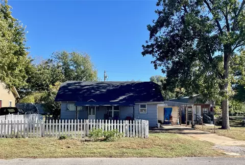 104 S Cedar Ave, Erick, OK 73645 photo 1