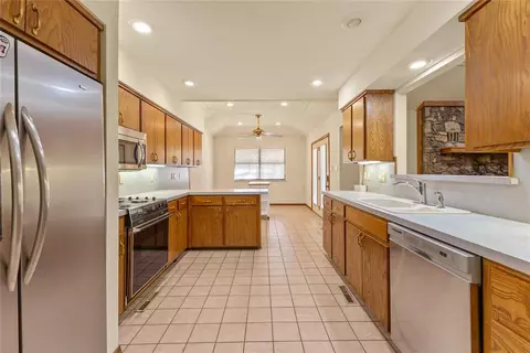 206 S Morrison Dr, Ada, OK 74820 photo 8