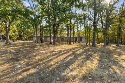 206 S Morrison Dr, Ada, OK 74820 photo 3