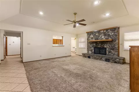 206 S Morrison Dr, Ada, OK 74820 photo 7