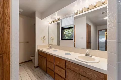206 S Morrison Dr, Ada, OK 74820 photo 18