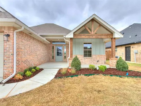 4713 Mustang Park Blvd, Mustang, OK 73064