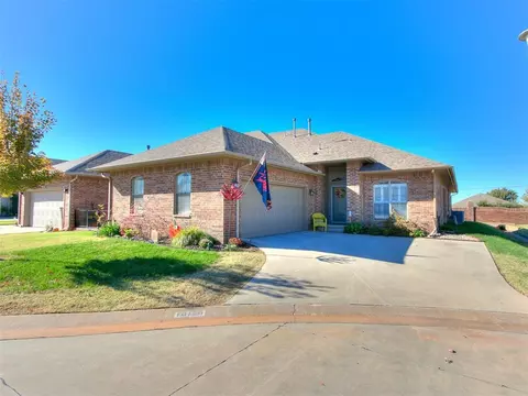 16129 Vintage Ct, Edmond, OK 73013