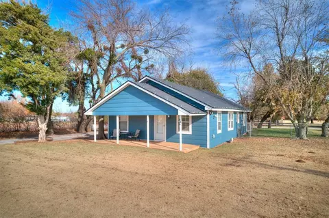 504 S Frisco Rd, Tuttle, OK 73089 photo 2