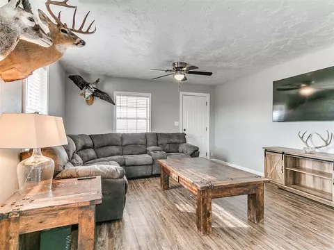 504 S Frisco Rd, Tuttle, OK 73089 photo 5