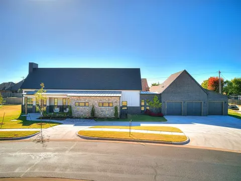 2617 Kingdom Ln, Yukon, OK 73099