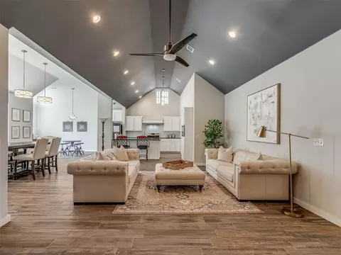 8924 SW 54th St, Oklahoma City, OK 73179