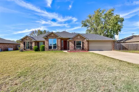 205 SE 7th St, Lexington, OK 73051