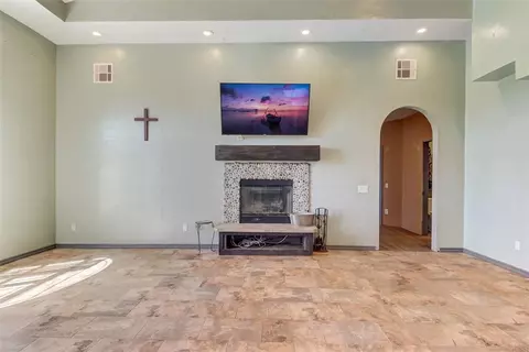 15751 E Coffee Creek Rd, Luther, OK 73054 photo 9