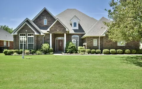 910 Willow Bend Dr, Marlow, OK 73055 photo 1