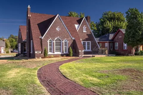 825 NE 19th St, Oklahoma City, OK 73105