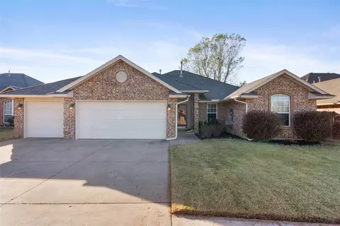 3921 Pamela Ln, Yukon, OK 73099