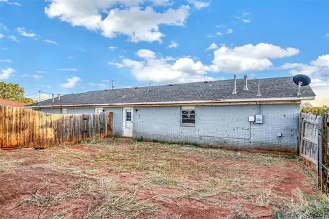 411 E 3rd St, Hydro, OK 73048 photo 27