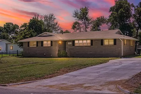 10912 Bellview Dr, Midwest City, OK 73130
