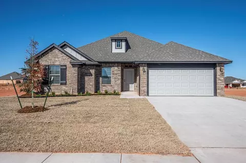 2025 W Crossbow Way, Mustang, OK 73064