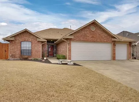 4816 Montrose Dr, Del City, OK 73115