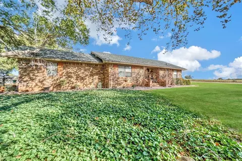 19597 E 1140 Rd, Elk City, OK 73644
