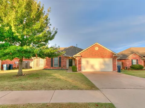 17401 Zinc Dr, Edmond, OK 73012