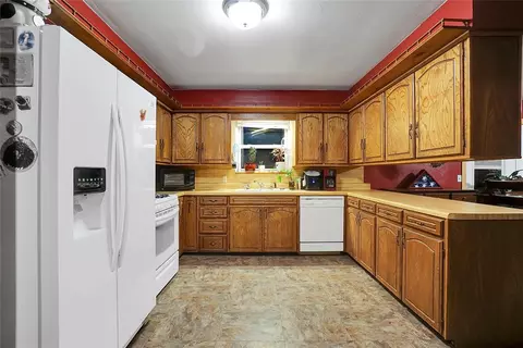 321 N 11th St, Thomas, OK 73669 photo 7