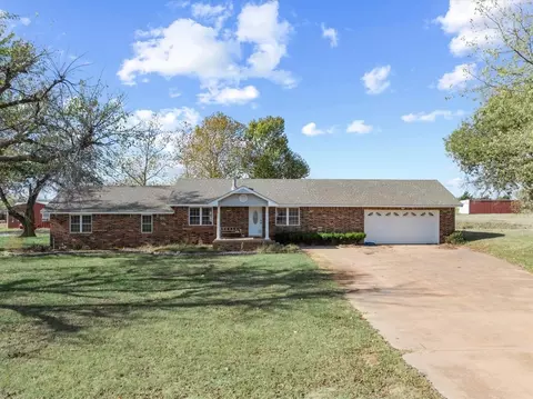 4501 N Post Rd, Guthrie, OK 73044 photo 1